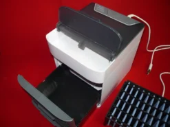 Mini Luftkühler Air Cooler Tisch-Ventilator Mit Befeuchtung Version 2 12 Mini Luftkühler Air Cooler Tisch-Ventilator Mit Befeuchtung Version 2 -De'Longhi || Rowenta Verkaufsgeschäft 0ce4678c64b09105f49e02e1ceba8085