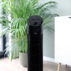 JAP Quebec Oszillierender Leise Turmventilator - 3 Geschwindigkeitsstufen - Drehend - Säulenventilator Mit Timer - Weiß 18 JAP Quebec Oszillierender Leise Turmventilator - 3 Geschwindigkeitsstufen - Drehend - Säulenventilator Mit Timer - Weiß -De'Longhi || Rowenta Verkaufsgeschäft 4fd0aea5455cd3adb142aff612c414c3