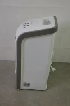 Lifetime Air Luftkühler, Airco, 3 Lüftergeschwindigkeiten, Swing Funktion, 2 Kühlelemente - Mit Befeuchtung Und Reinigung - Weiß - 62 Watt 35 Lifetime Air Luftkühler, Airco, 3 Lüftergeschwindigkeiten, Swing Funktion, 2 Kühlelemente - Mit Befeuchtung Und Reinigung - Weiß - 62 Watt -De'Longhi || Rowenta Verkaufsgeschäft 71c2287e996e747a5eb46dbabab665a3