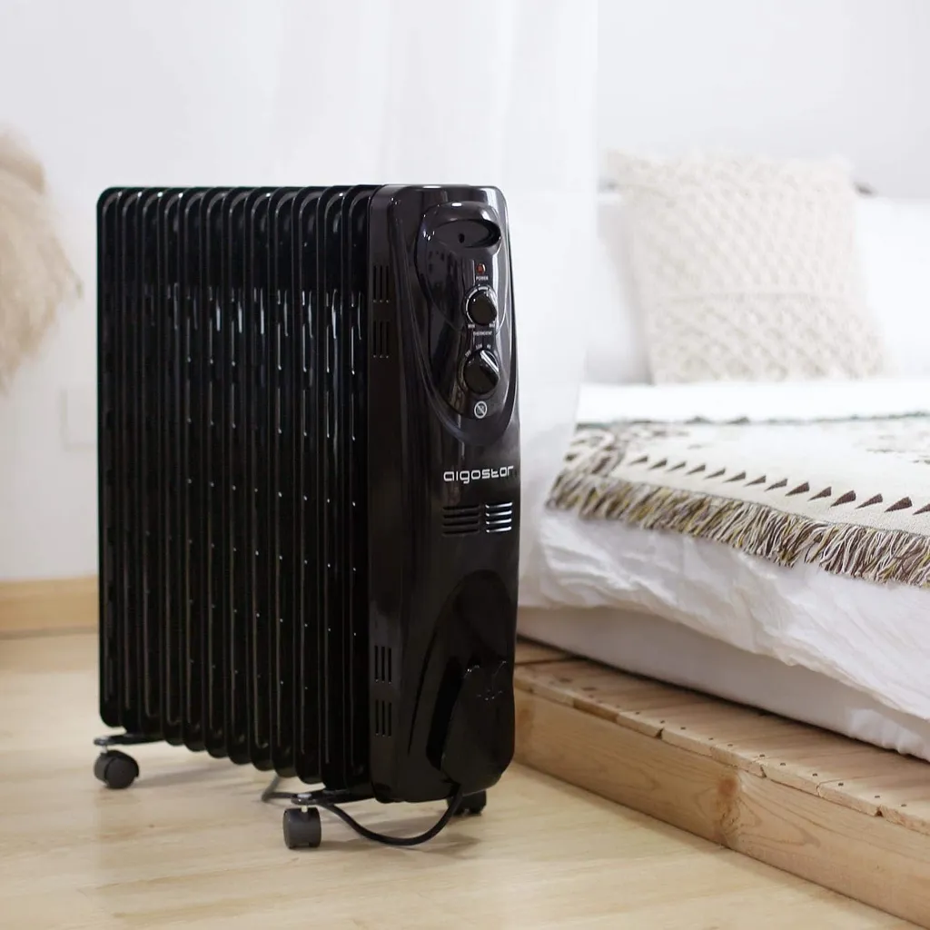 Aigostar Ölradiator Energiesparend 2500W Elektrische Heizung Mobile Ölgefüllter Elektro Heizkörper, Radiator 13 Rippen, 3 Heizstufen, Thermostat Überhitzungsschutz, Schwarz 4 Aigostar Ölradiator Energiesparend 2500W Elektrische Heizung Mobile Ölgefüllter Elektro Heizkörper, Radiator 13 Rippen, 3 Heizstufen, Thermostat Überhitzungsschutz, Schwarz – Bild 2