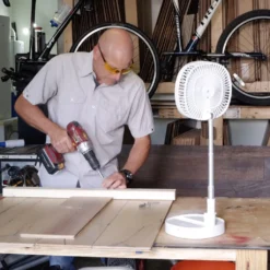 Starlyf® Foldable Fan – Wiederaufladbarer, Kabelloser Und Zusammenklappbarer Ventilator, Akkubetrieb Mit 3 Geschwindigkeiten, 2in1 - Tischventilator Und Standventilator – Aus Der TV Werbung -De'Longhi || Rowenta Verkaufsgeschäft f10493de0ca0429c12a49a60869e4a43